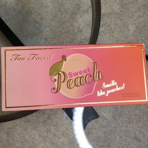 Too Faced Sweet Peach Eyeshadow Palette